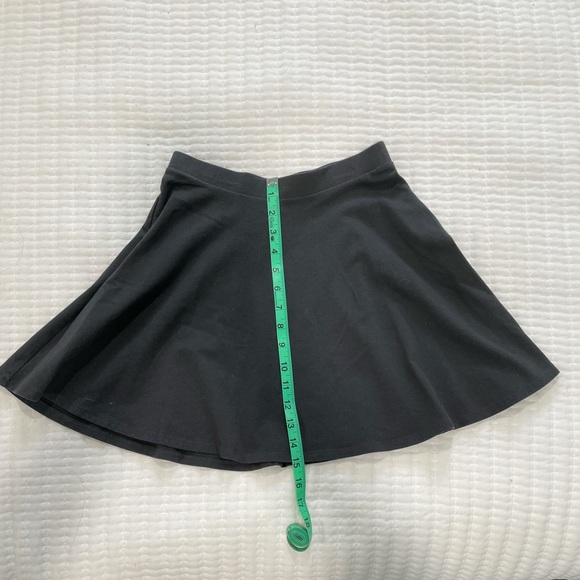 Forever 21 Women’s Skirt size Small - Picture 7 of 10